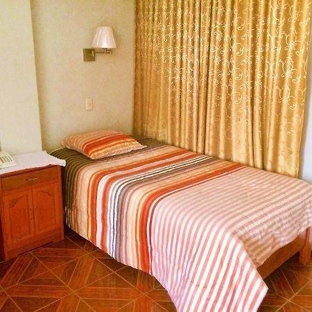 Hostal Residencial Lino Уарас Екстериор снимка